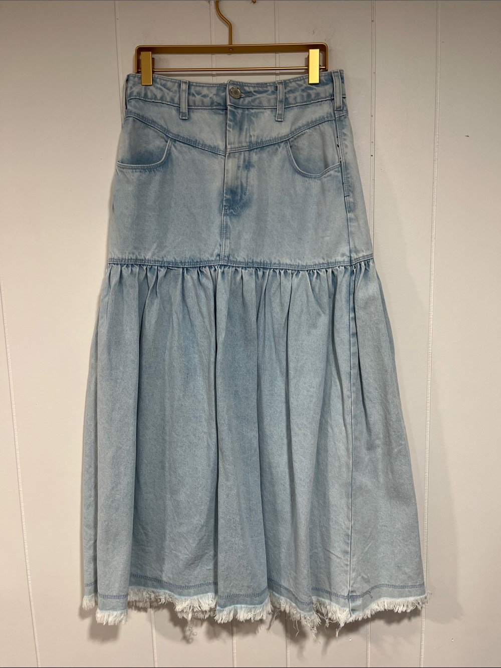 Light Wash Denim Tiered Midi Skirt with Frayed Hem Women’s  US 4 boho - Picture 3 of 12